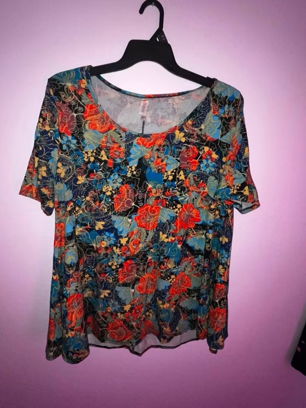 LuLaRoe Short Sleeve Scoop Neck Floral Top - Red, Blue, Black